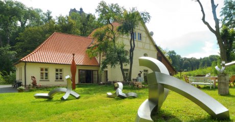 Im Ausstellungsgarten der Schlossmühle Ballenstedt