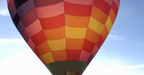 Luftballon fliegen in Ballenstedt